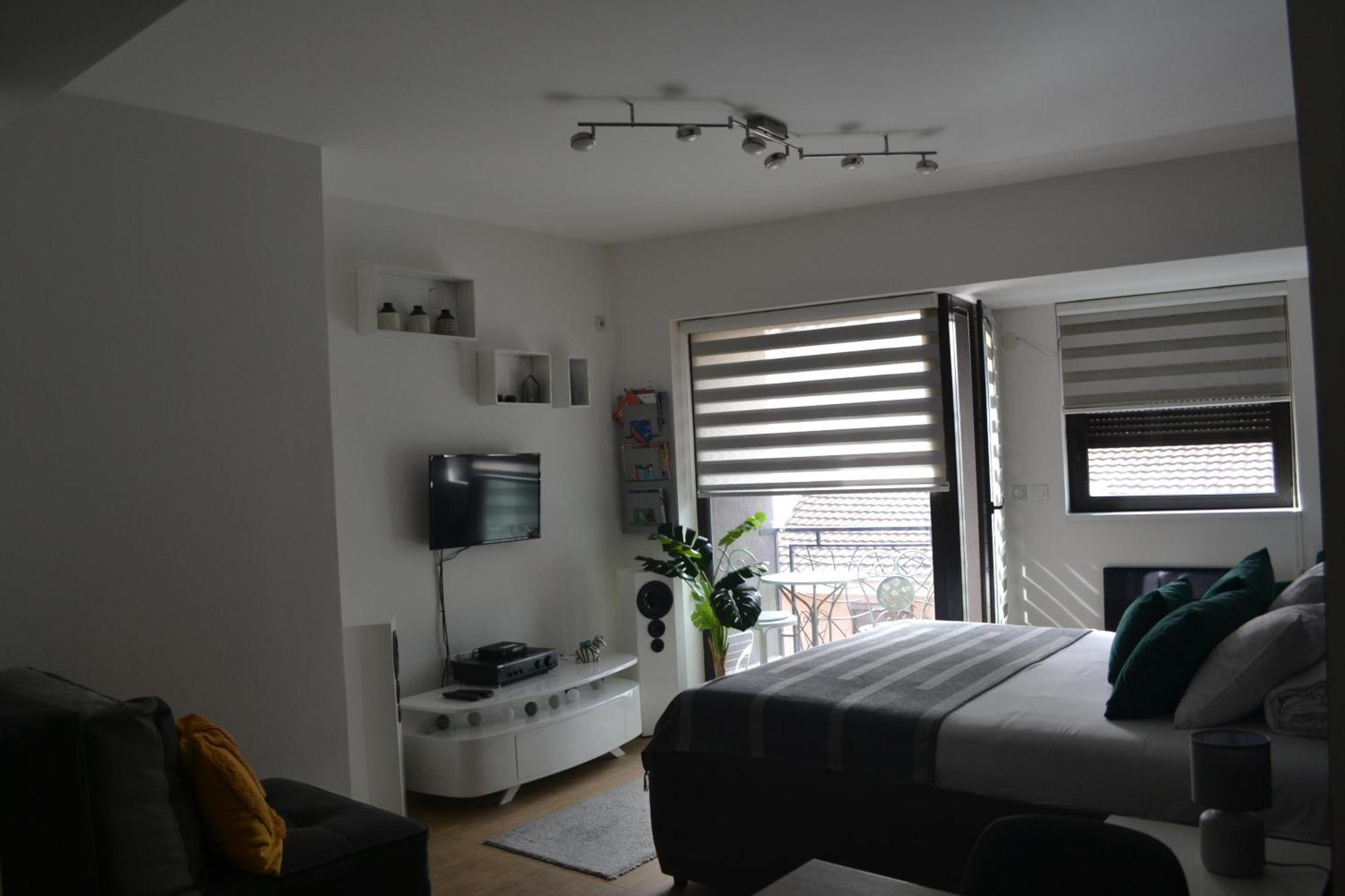 Urban Apartment Ni Esterno foto