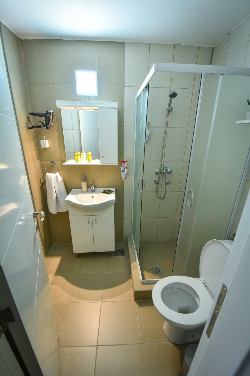 Urban Apartment Ni Esterno foto